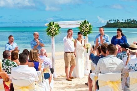 Beach Wedding (Muri Beach Club Hotel)